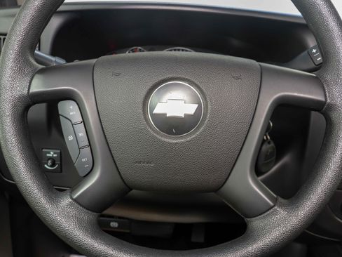 Used 2015 Chevrolet Express 3500 LT w/ LT Preferred Equipment Group RWD image 20