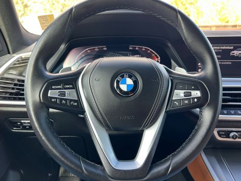 Used 2022 BMW X5 xDrive40i w/ Parking Assistance Package image 25