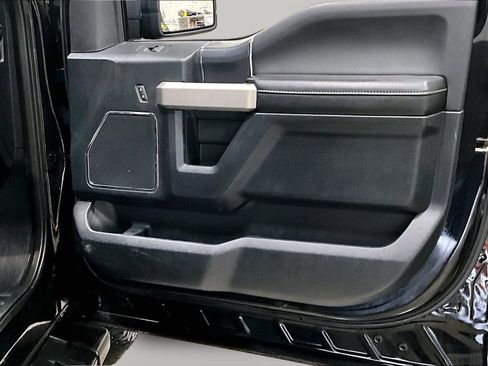 Used 2019 Ford F150 Lariat w/ Equipment Group 502A Luxury image 27