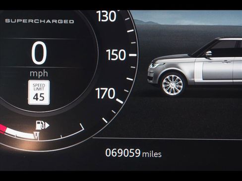 Used 2018 Land Rover Range Rover Autobiography image 48