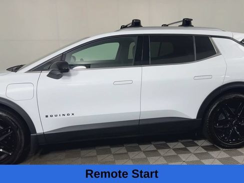 Used 2026 Chevrolet Equinox EV LT w/ LPO, Blackout Package FWD image 9