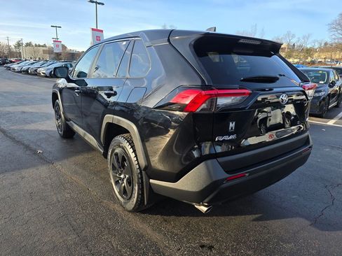 Used 2025 Toyota RAV4 LE image 5