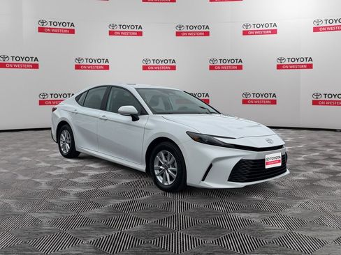 Used 2025 Toyota Camry LE w/ Convenience Package AWD/4WD image 1