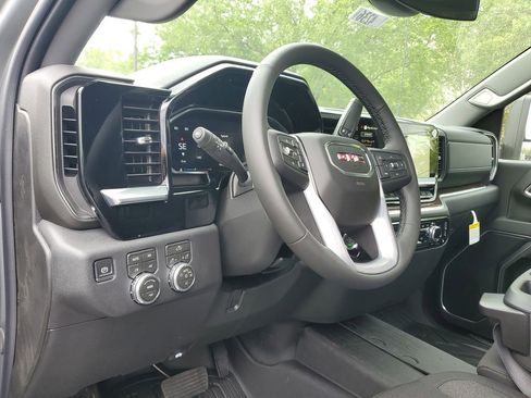 New 2026 GMC Sierra 2500 SLE w/ SLE Value Package; AWD/4WD image 24