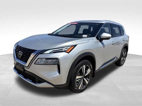 Used 2023 Nissan Rogue Platinum w/ Platinum Premium Package FWD image 6