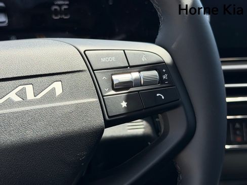 New 2026 Kia Sportage LX FWD image 14