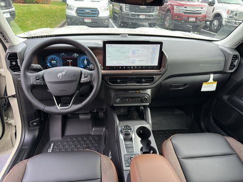 New 2025 Ford Bronco Sport Outer Banks w/ Sasquatch Outer Banks Package image 21