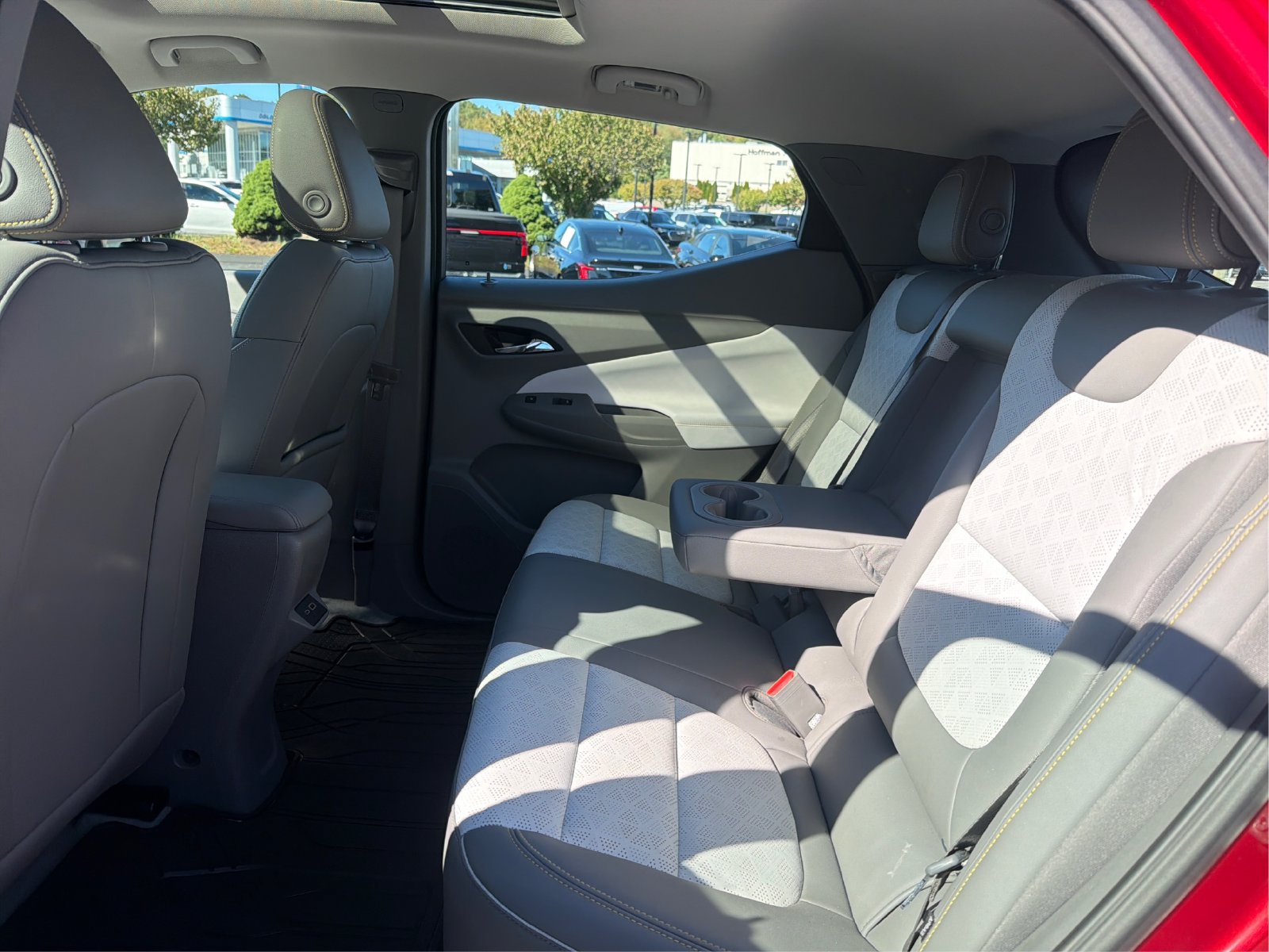 Used 2023 Chevrolet Bolt EUV Premier w/ Sun & Sound Package FWD image 10