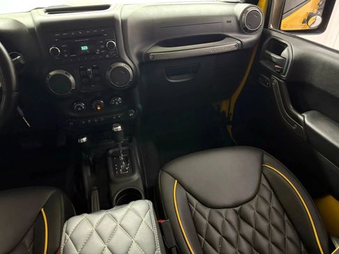 Used 2015 Jeep Wrangler Unlimited Sport w/ Quick Order Package 24S image 34