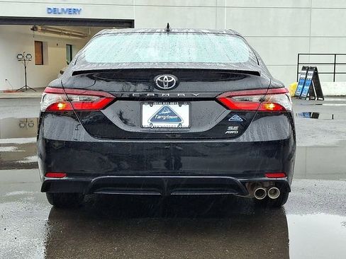 Used 2023 Toyota Camry SE w/ Cold Weather Package image 5
