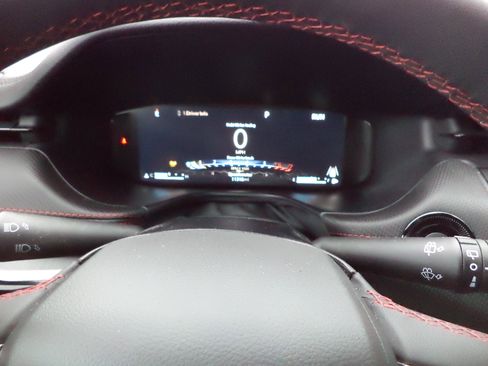 Used 2025 Jeep Compass Trailhawk w/ Trailhawk Elite Group image 10