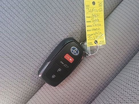 Used 2021 Toyota Venza LE w/ Carpet Mat Package (TMS) AWD/4WD image 20