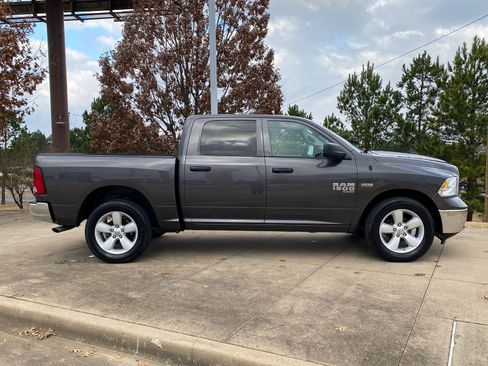 Used 2023 RAM 1500 Classic SLT image 7
