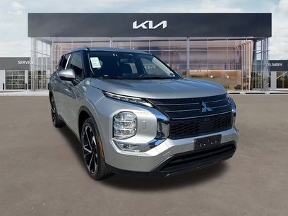 Used 2024 Mitsubishi Outlander SE