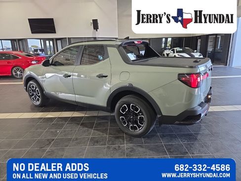 Used 2022 Hyundai Santa Cruz SEL w/ Activity Package FWD image 6