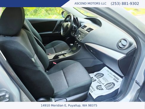 Used 2013 MAZDA MAZDA3 i Sport FWD image 11