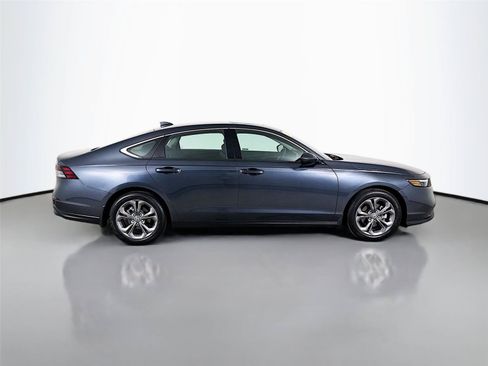 Used 2024 Honda Accord EX image 17