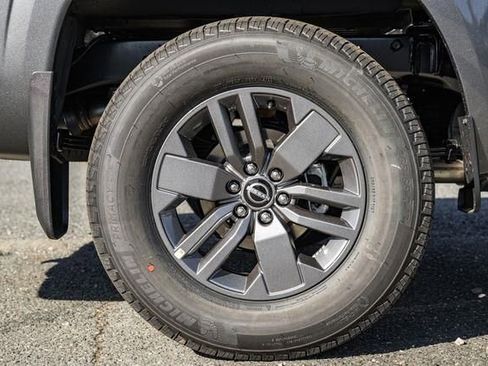 New 2026 Nissan Frontier SV w/ Tow Package image 17