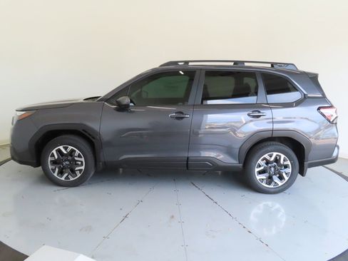 Certified 2025 Subaru Forester Premium image 9