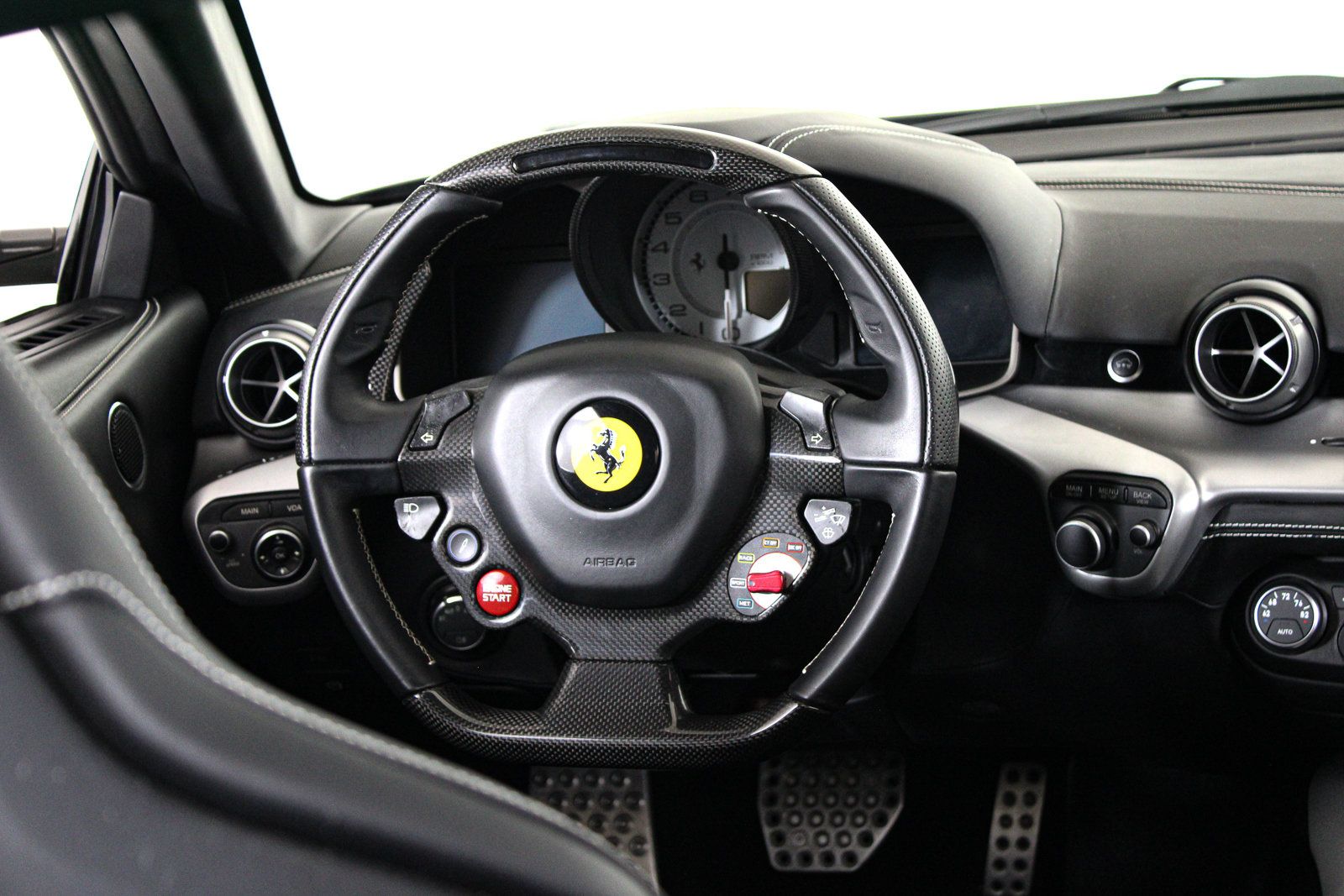 Used 2015 Ferrari F12 Berlinetta RWD image 53