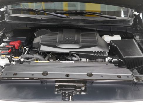 Used 2022 Nissan Titan Platinum Reserve w/ Moonroof Package image 27