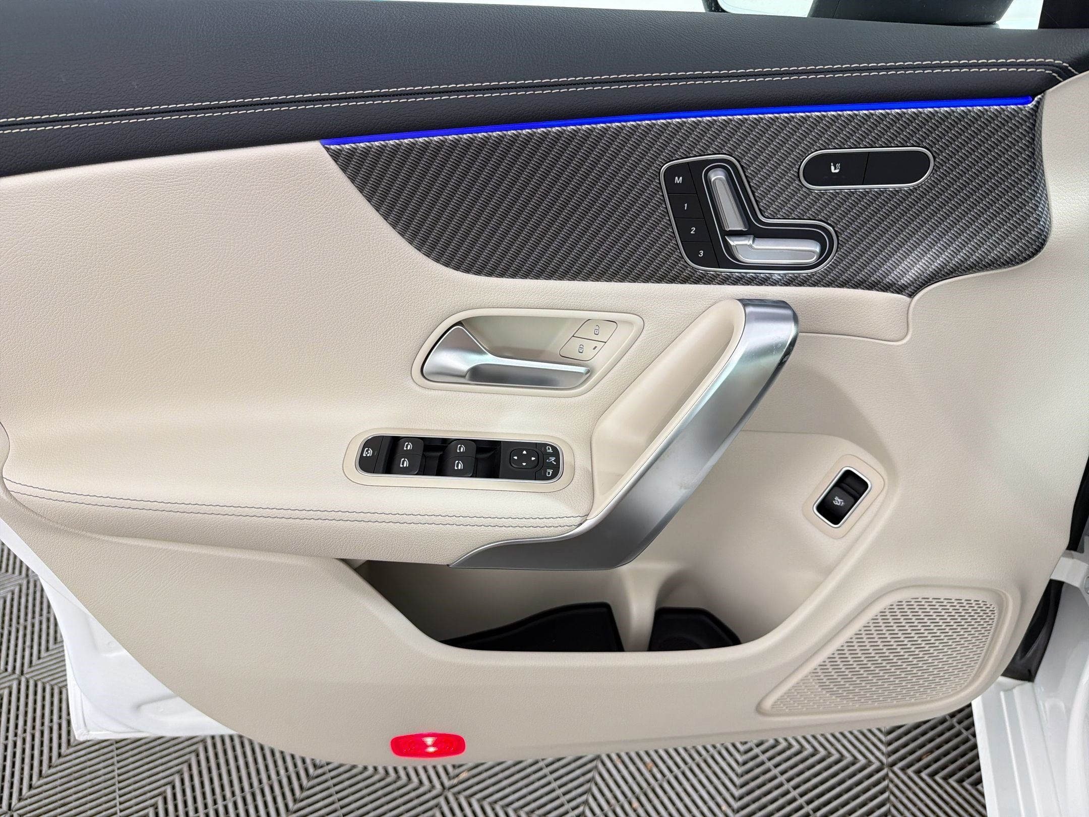 Certified 2026 Mercedes-Benz CLA 250 4MATIC image 13