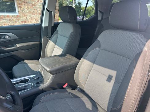 Used 2018 Chevrolet Traverse LT AWD/4WD image 19