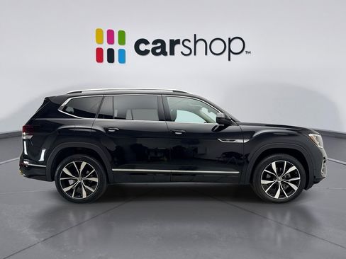 Used 2024 Volkswagen Atlas SEL Premium R-Line image 6
