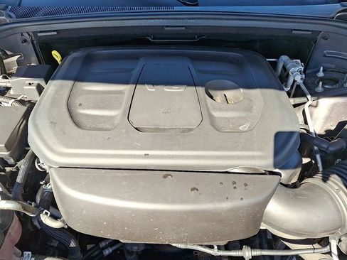 Used 2021 Jeep Grand Cherokee Laredo image 27