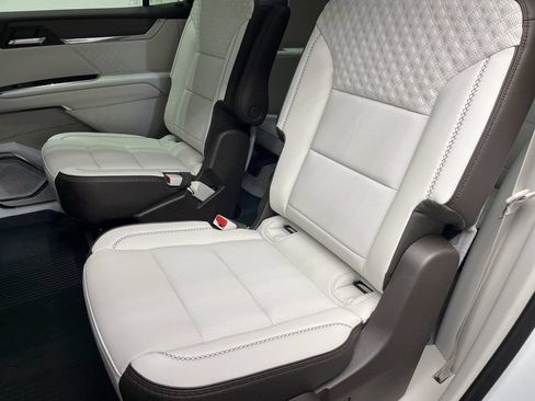 New 2026 GMC Acadia Denali w/ Super Cruise Package FWD image 6