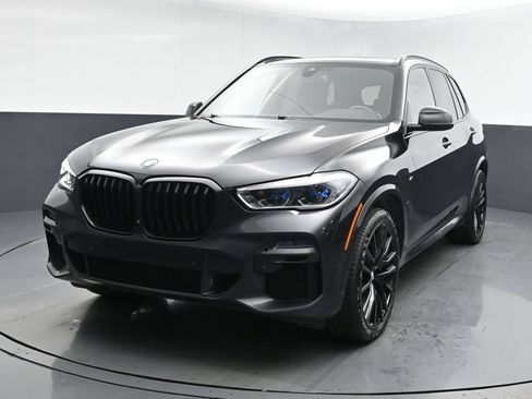 Used 2021 BMW X5 M50i AWD/4WD image 20