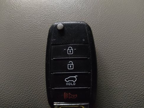 Used 2020 Kia Sportage LX FWD image 32