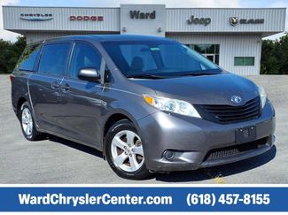 Used 2015 Toyota Sienna L image 1