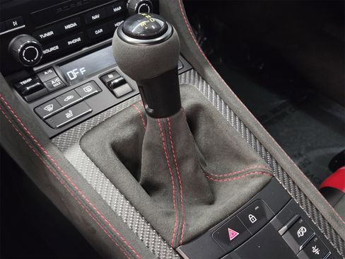 Certified 2025 Porsche 718 Boxster Spyder RS image 19