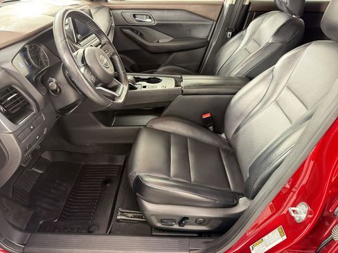 Used 2022 Nissan Rogue SV w/ SV Premium Package FWD image 5
