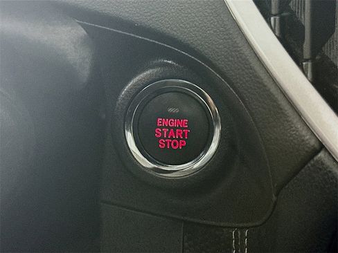 Used 2020 Subaru Forester Limited image 26