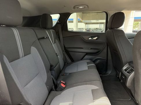 Used 2025 Chevrolet Blazer LT AWD/4WD image 24