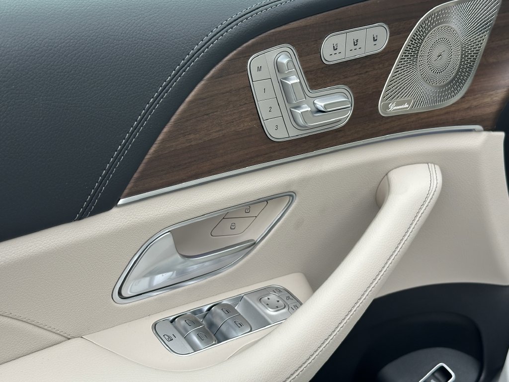 New 2026 Mercedes-Benz GLS 450 4MATIC image 12