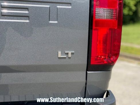 Used 2022 Chevrolet Colorado LT w/ Fleet Safety Package RWD image 11