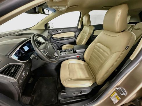 Used 2020 Ford Edge SEL w/ Convenience Package FWD image 13