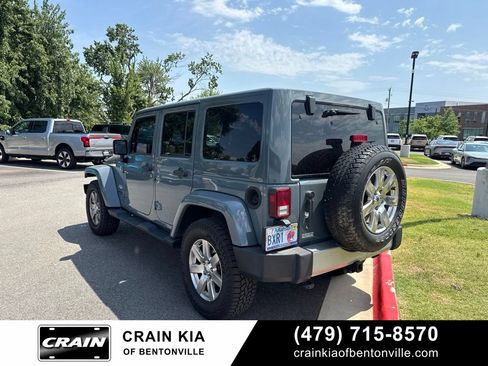 Used 2014 Jeep Wrangler Unlimited Sahara w/ Connectivity Group AWD/4WD image 4
