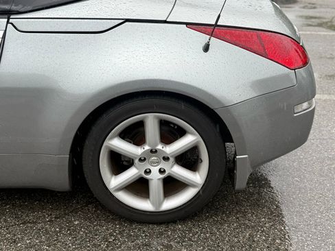 Used 2004 Nissan 350Z Touring image 6