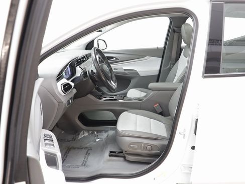 Used 2022 Chevrolet Bolt EUV Premier w/ Sun & Sound Package image 6