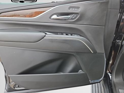 Used 2021 Cadillac Escalade Sport Platinum w/ LPO, ONYX Package AWD/4WD image 16