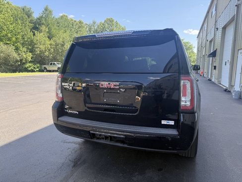 Used 2018 GMC Yukon SLT w/ Open Road Package AWD/4WD image 9