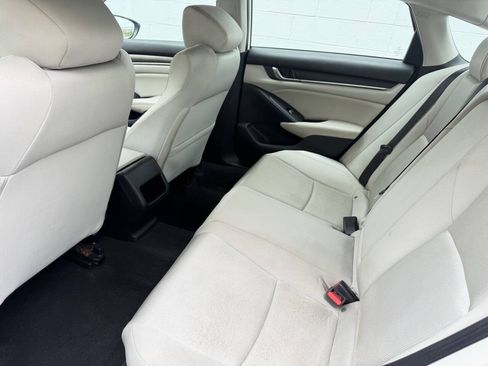 Used 2018 Honda Accord LX image 23