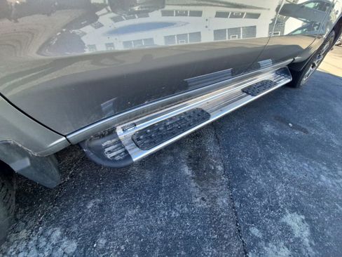 Used 2024 Chevrolet Silverado 1500 LT image 11