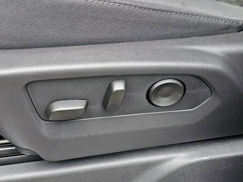 Used 2025 GMC Sierra 1500 Elevation image 57