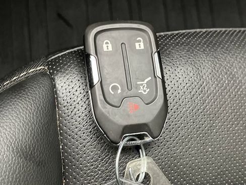 Used 2021 GMC Acadia SLT w/ Preferred Package AWD/4WD image 28