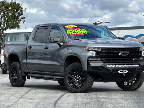Used 2021 Chevrolet Silverado 1500 LT Trail Boss w/ Bed Protection Package image 2